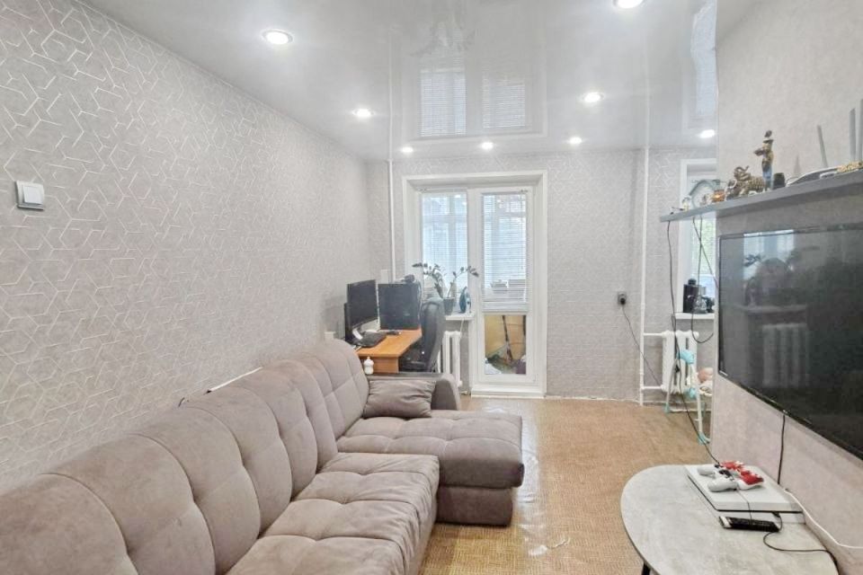 Продаётся 3-комнатная квартира, 51.5 м²