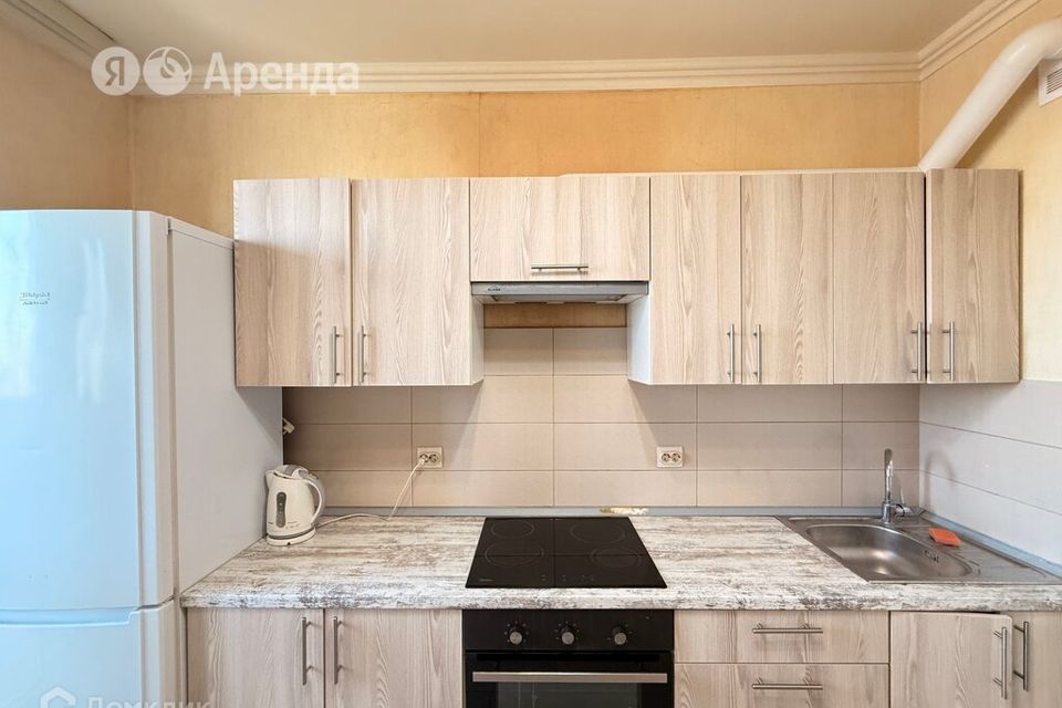 Сдаётся 1-комнатная квартира, 42 м²