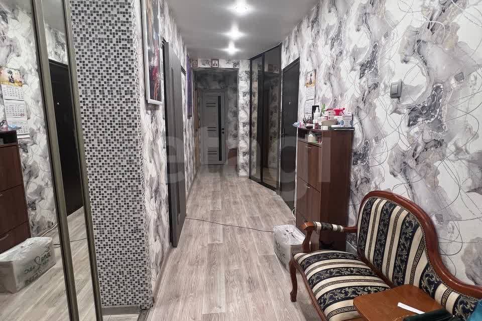 Продаётся 4-комнатная квартира, 77.4 м²