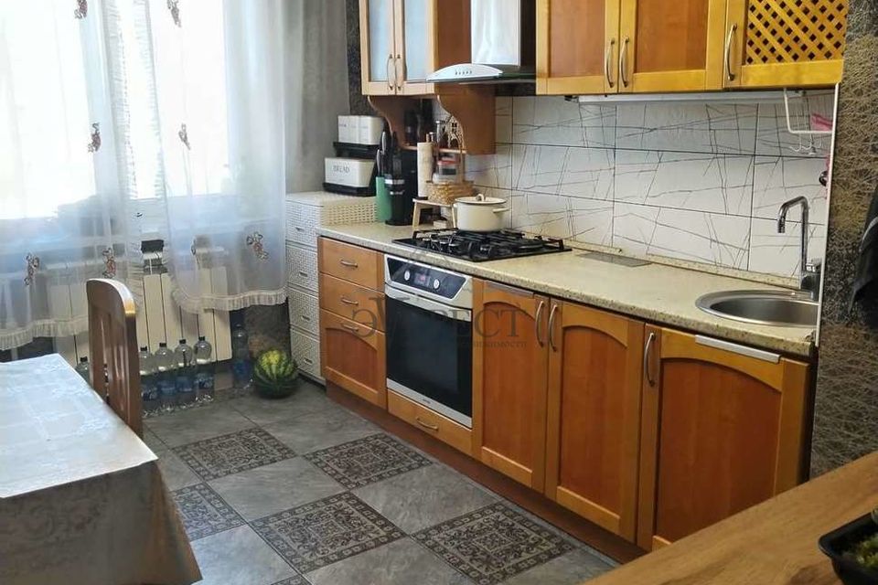Продаётся 3-комнатная квартира, 63 м²