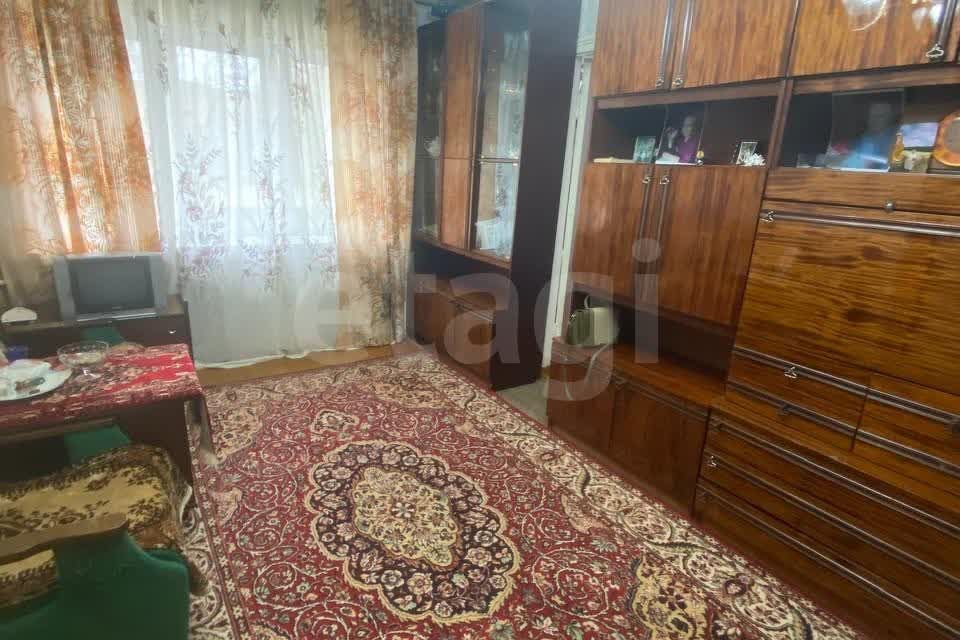 Продаётся 3-комнатная квартира, 42 м²