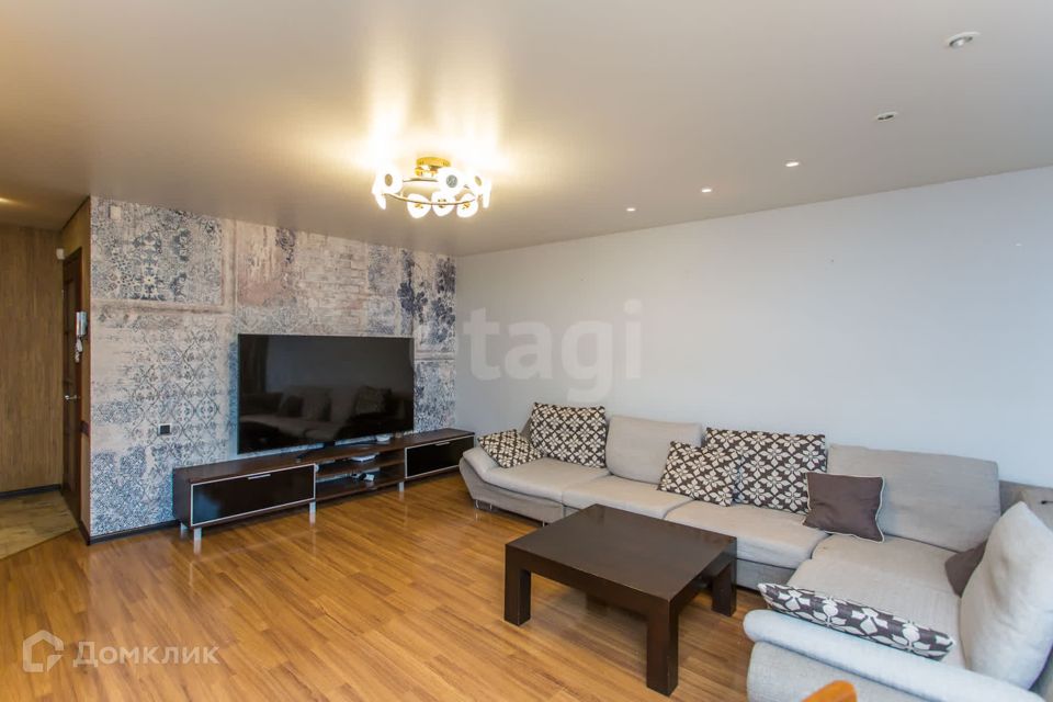 Продаётся 3-комнатная квартира, 75.6 м²
