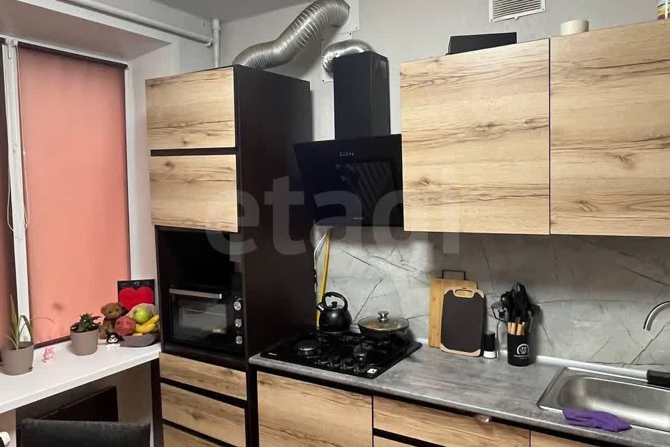 Продаётся 1-комнатная квартира, 38.8 м²