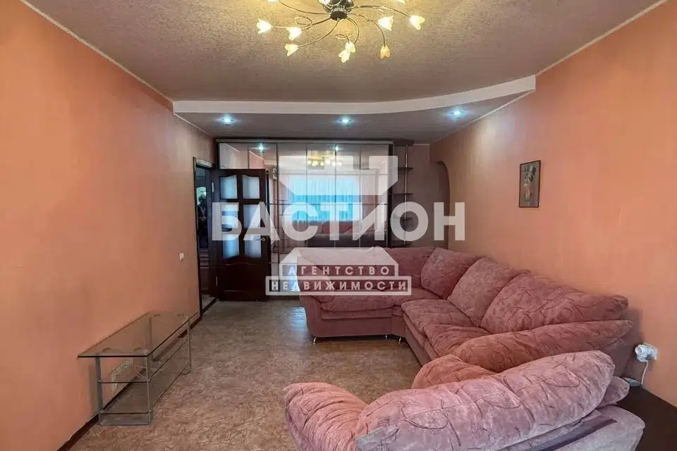 Продаётся 3-комнатная квартира, 68.1 м²