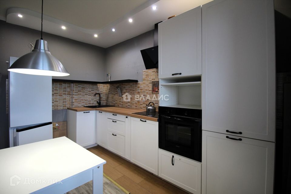 Продаётся 1-комнатная квартира, 46.8 м²
