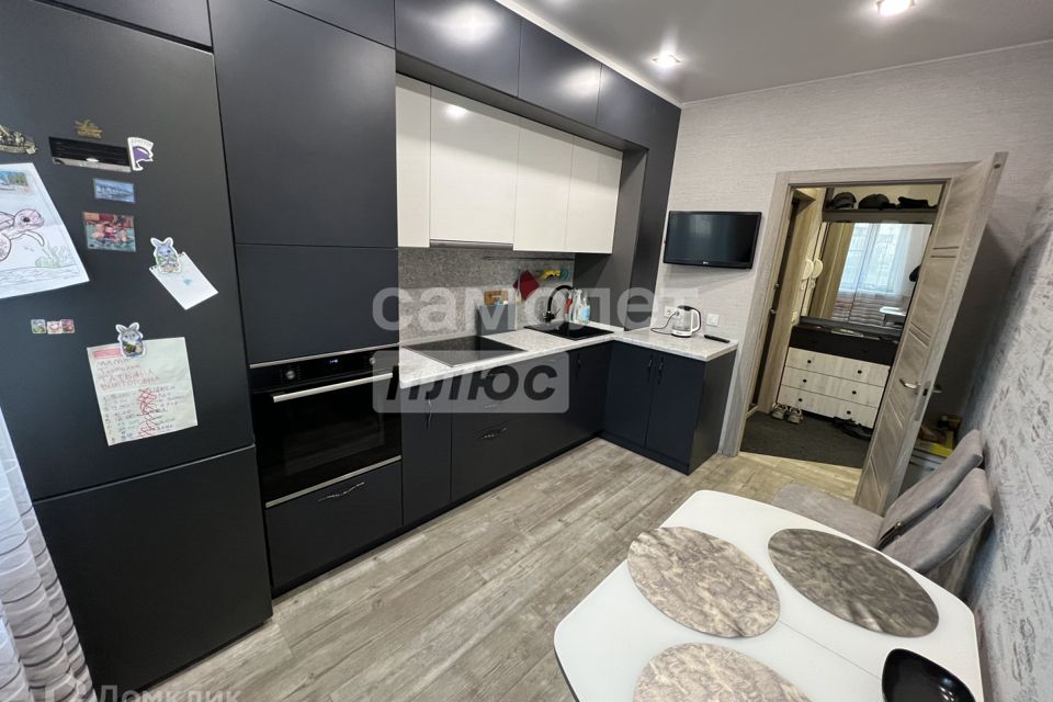 Продаётся 2-комнатная квартира, 56.7 м²