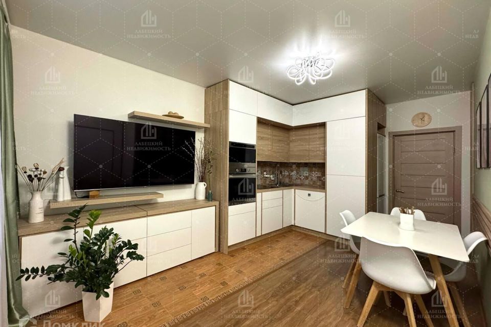 Продаётся 2-комнатная квартира, 70.5 м²