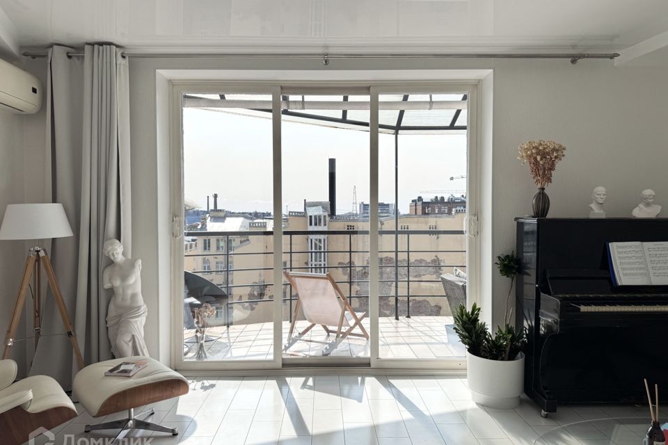 Продаётся 2-комнатная квартира, 72.2 м²
