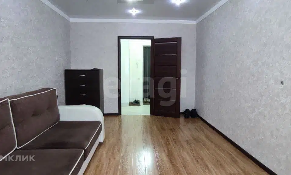 Продаётся 1-комнатная квартира, 38.3 м²