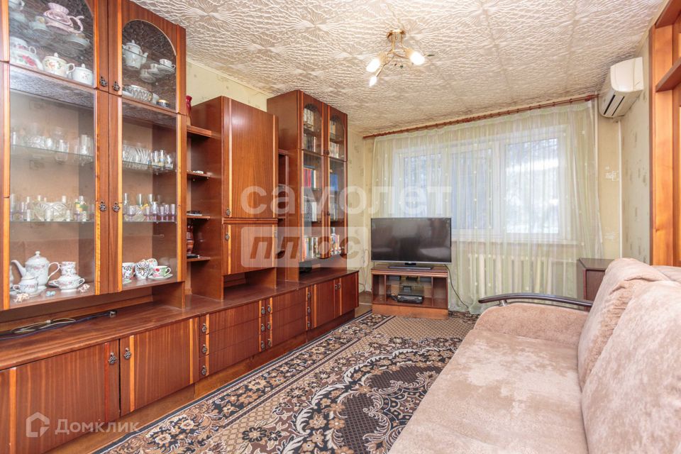 Продаётся 3-комнатная квартира, 56.4 м²