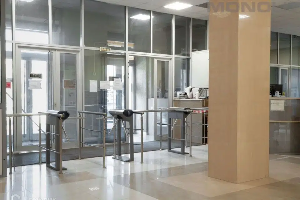Сдаётся офис, 200 м²