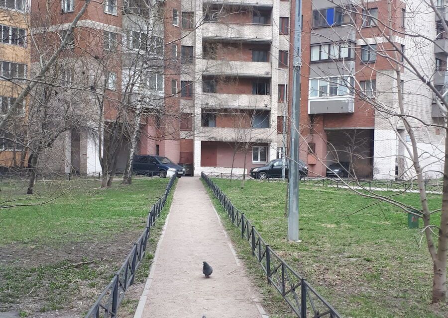 Продаётся комната в 12-комн. квартире, 12 м²