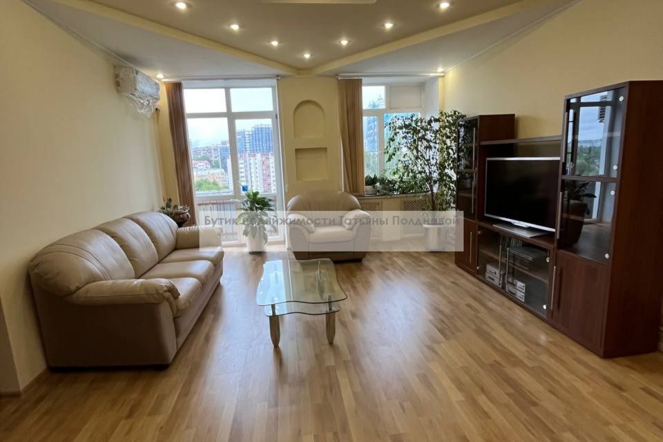 Продаётся 3-комнатная квартира, 81 м²