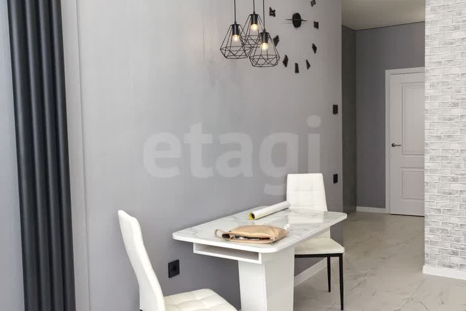 Продаётся 1-комнатная квартира, 41 м²