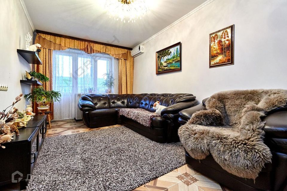 Продаётся 3-комнатная квартира, 99.3 м²
