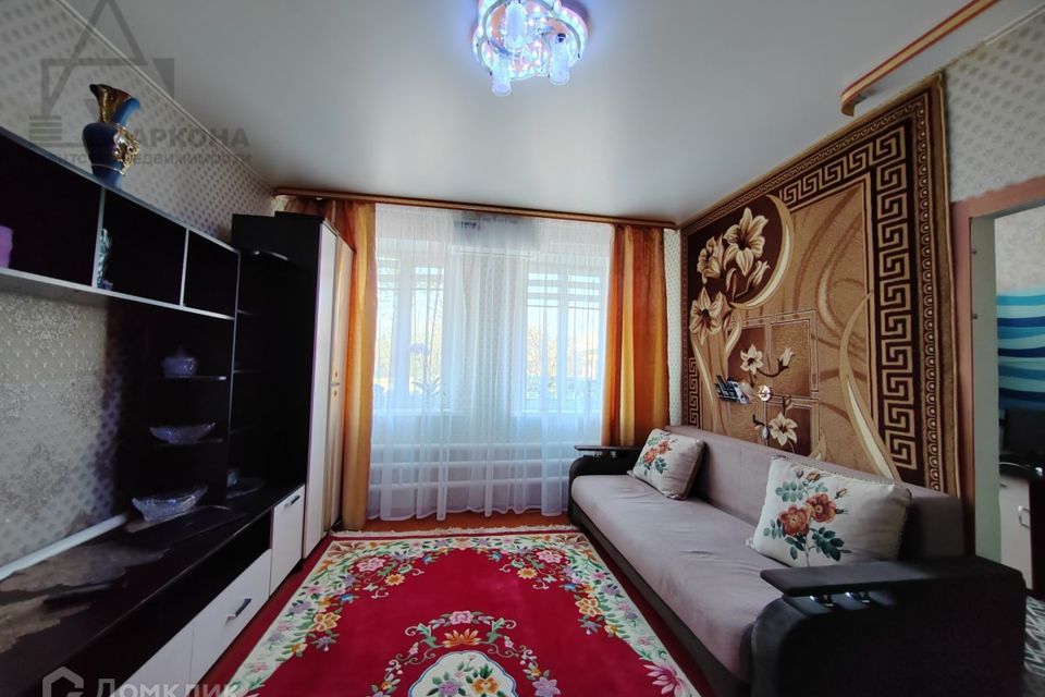 Продаётся 3-комнатная квартира, 61.3 м²