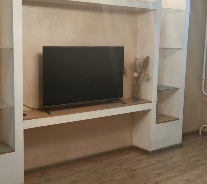 Сдаётся 2-комнатная квартира, 56 м²