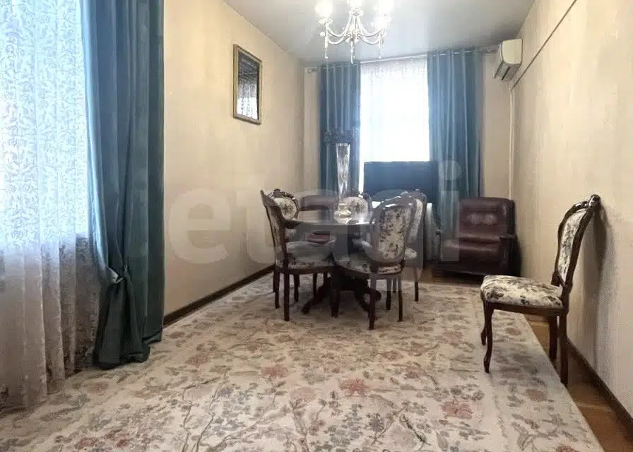 Продаётся 3-комнатная квартира, 76.4 м²