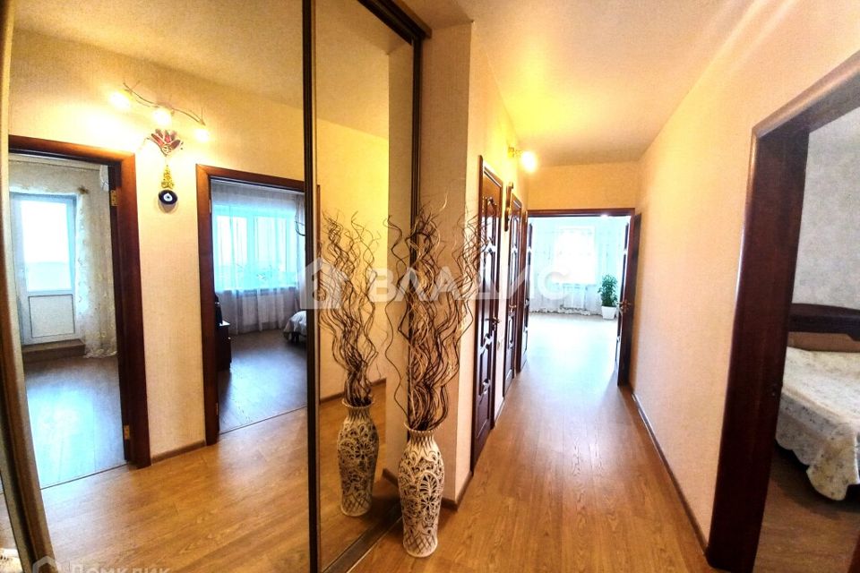 Продаётся 2-комнатная квартира, 71.3 м²