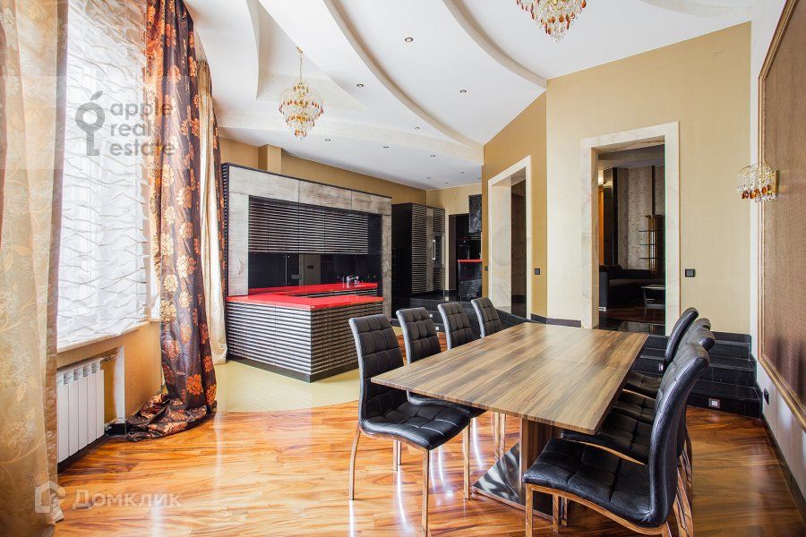 Продаётся 5-комнатная квартира, 220 м²