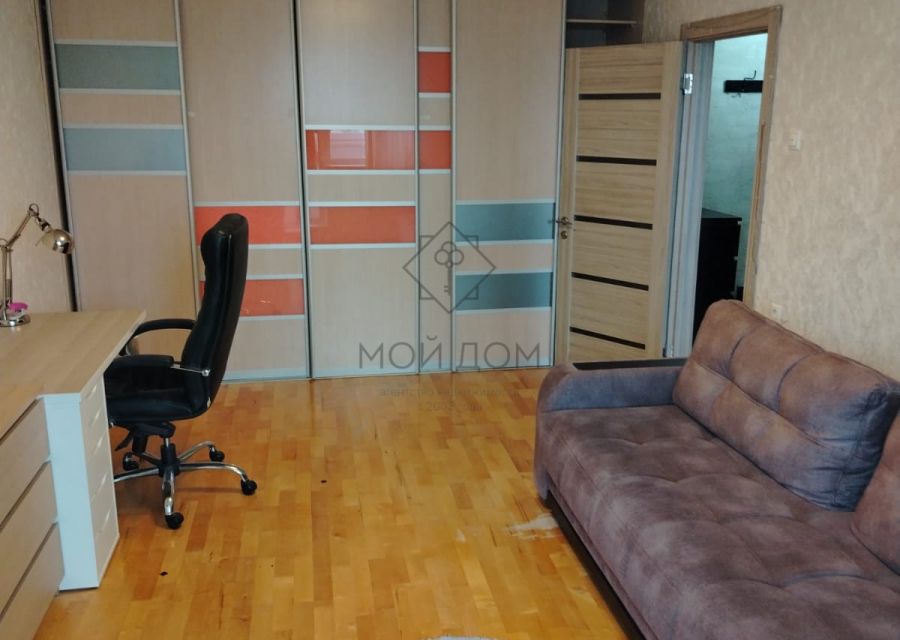 Сдаётся 1-комнатная квартира, 38 м²