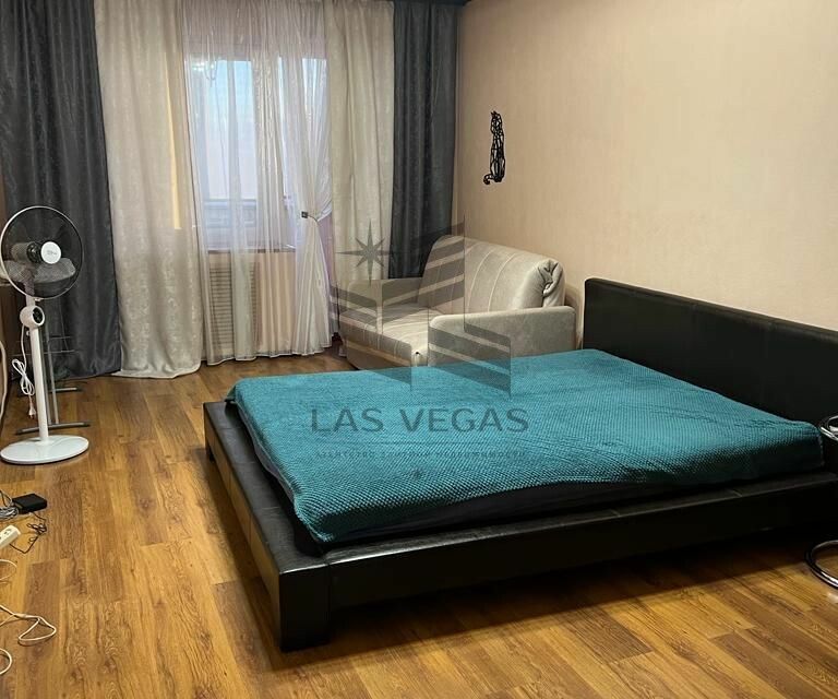 Сдаётся 2-комнатная квартира, 53 м²