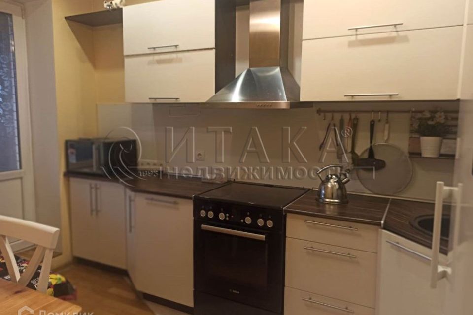 Сдаётся 1-комнатная квартира, 42 м²