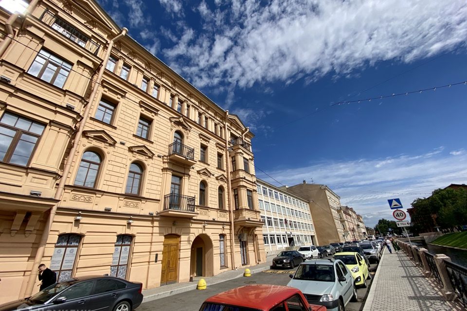 Продаётся 1-комнатная квартира, 79.1 м²