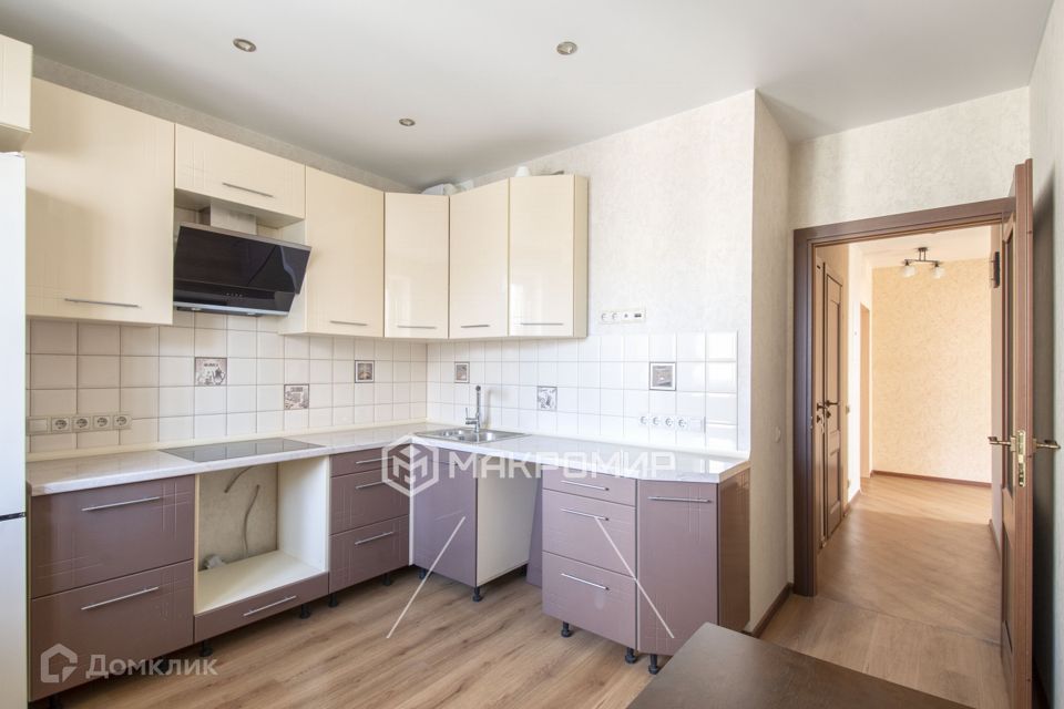 Продаётся 2-комнатная квартира, 77.9 м²