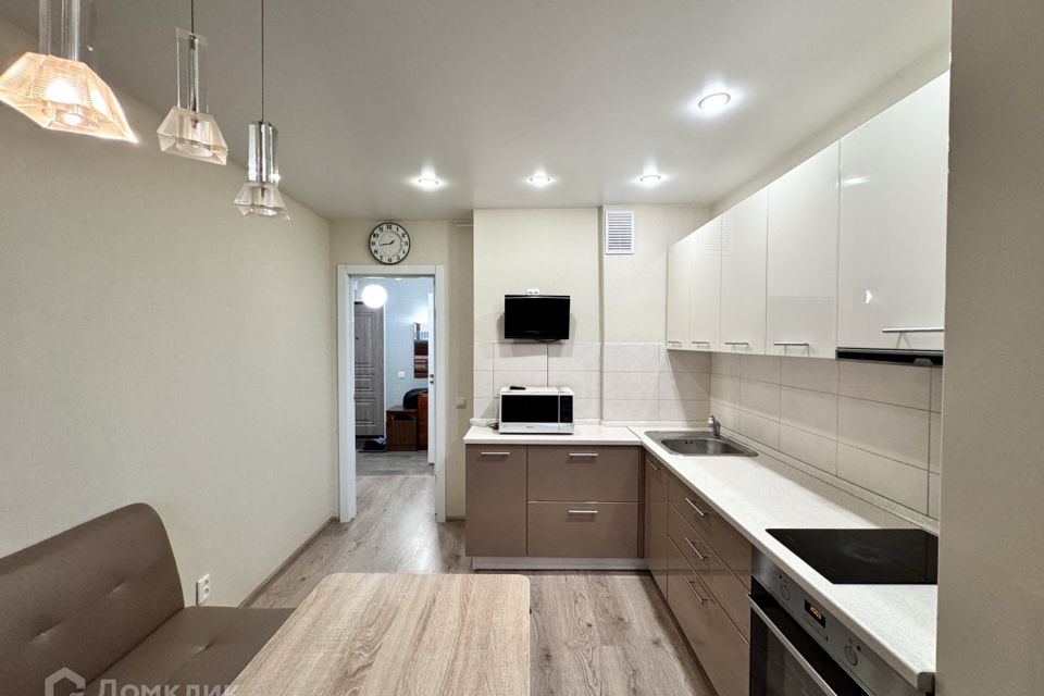 Продаётся 1-комнатная квартира, 40.2 м²