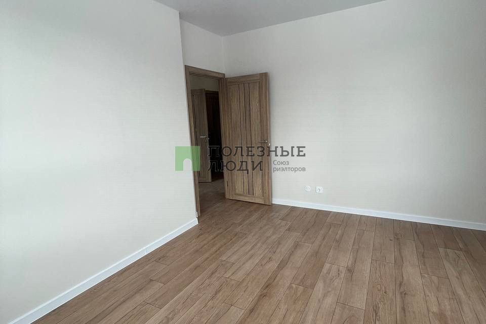 Продаётся 1-комнатная квартира, 38 м²
