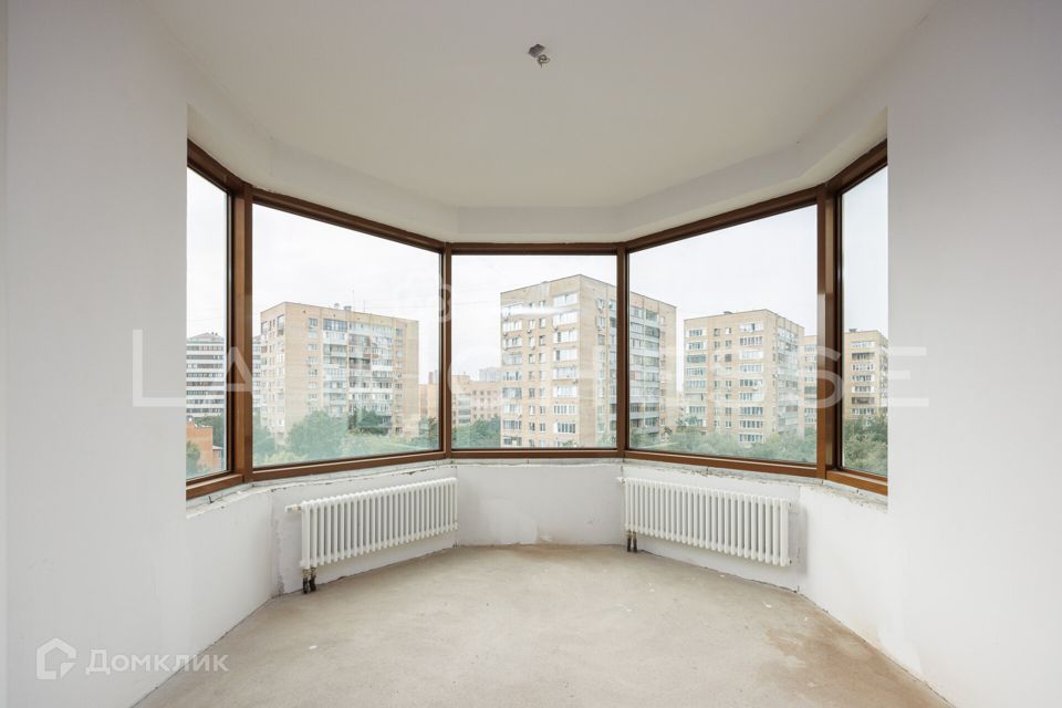 Продаётся 3-комнатная квартира, 163.6 м²