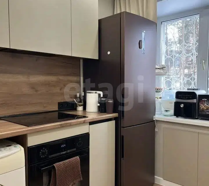 Продаётся 3-комнатная квартира, 61.1 м²