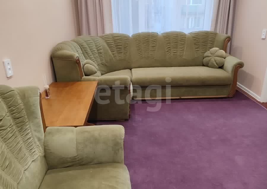 Продаётся 4-комнатная квартира, 63.2 м²