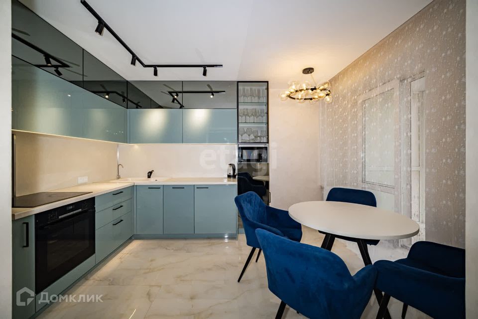 Продаётся 5-комнатная квартира, 141 м²