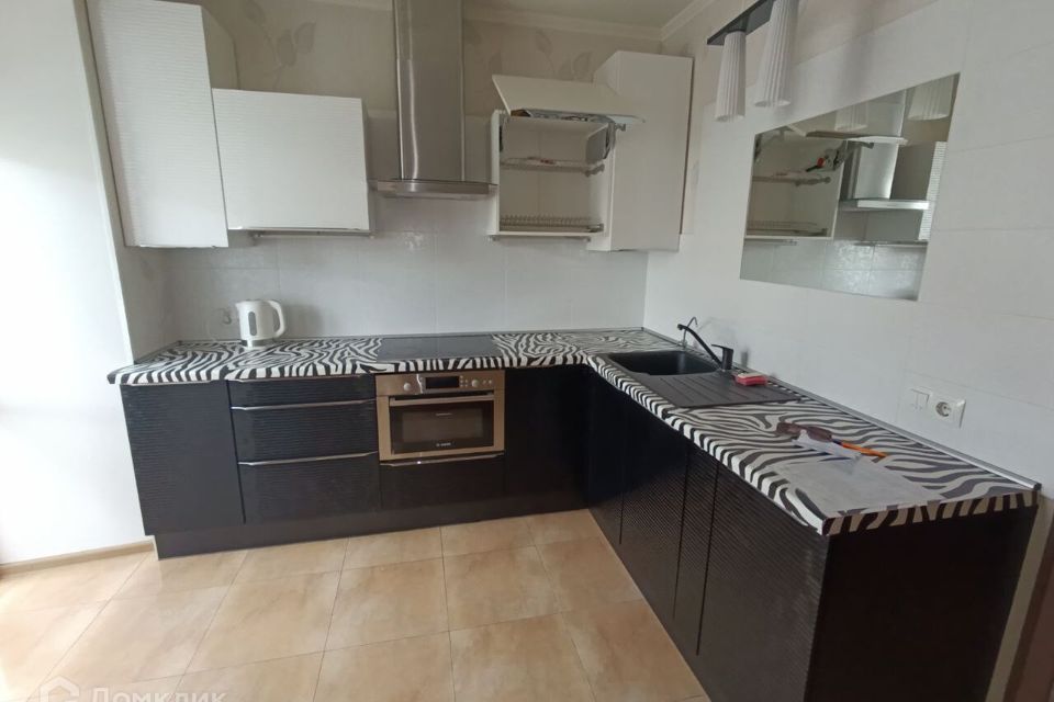 Сдаётся 2-комнатная квартира, 68 м²