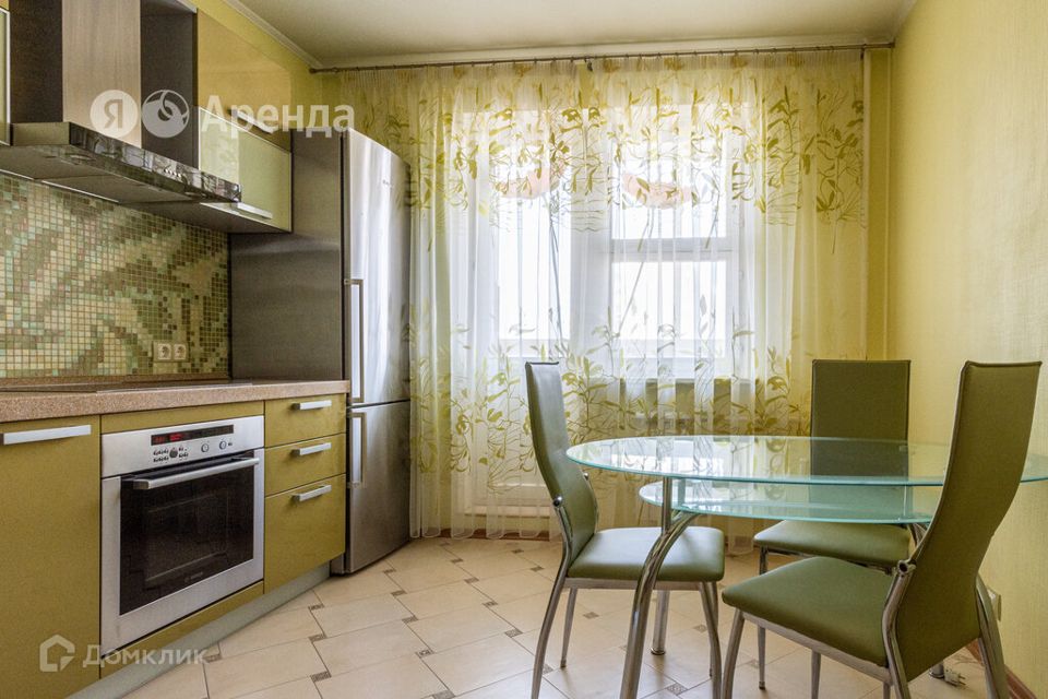 Сдаётся 3-комнатная квартира, 86 м²