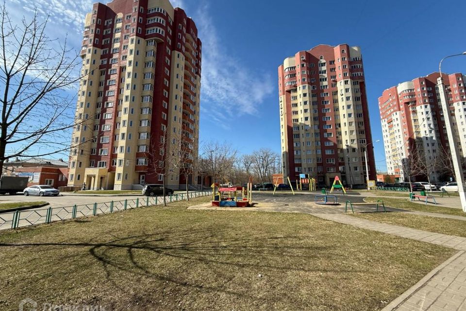 Продаётся 1-комнатная квартира, 51 м²