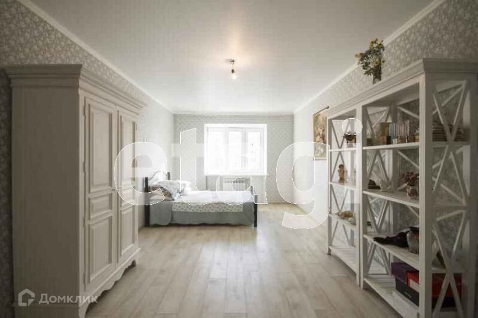 Продаётся 1-комнатная квартира, 58 м²
