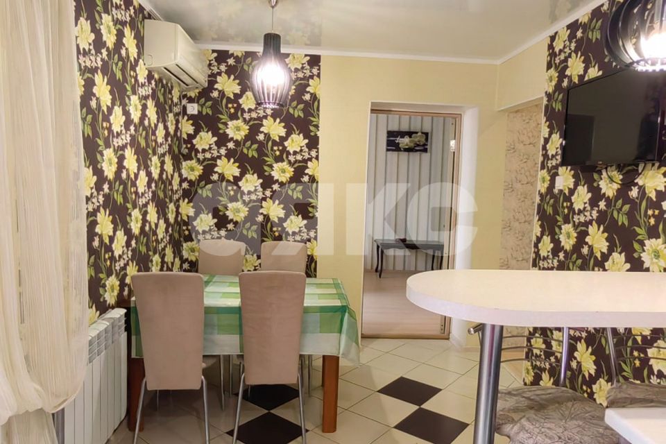 Продаётся 2-комнатная квартира, 66.7 м²