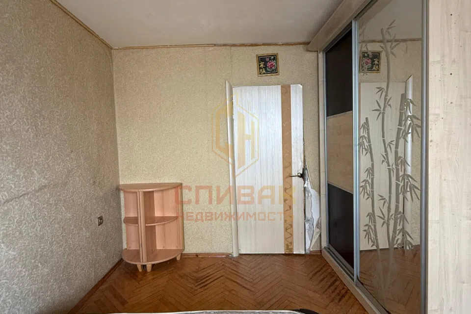 Продаётся 3-комнатная квартира, 51.3 м²