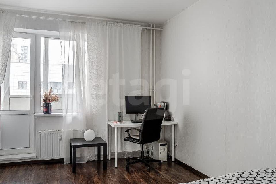 Продаётся 1-комнатная квартира, 37.4 м²