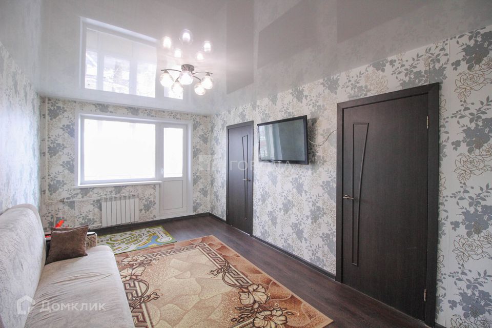 Продаётся 4-комнатная квартира, 61.5 м²