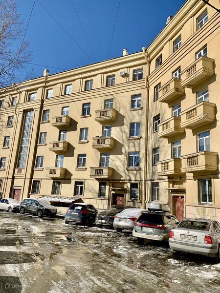 Продаётся 2-комнатная квартира, 56.5 м²