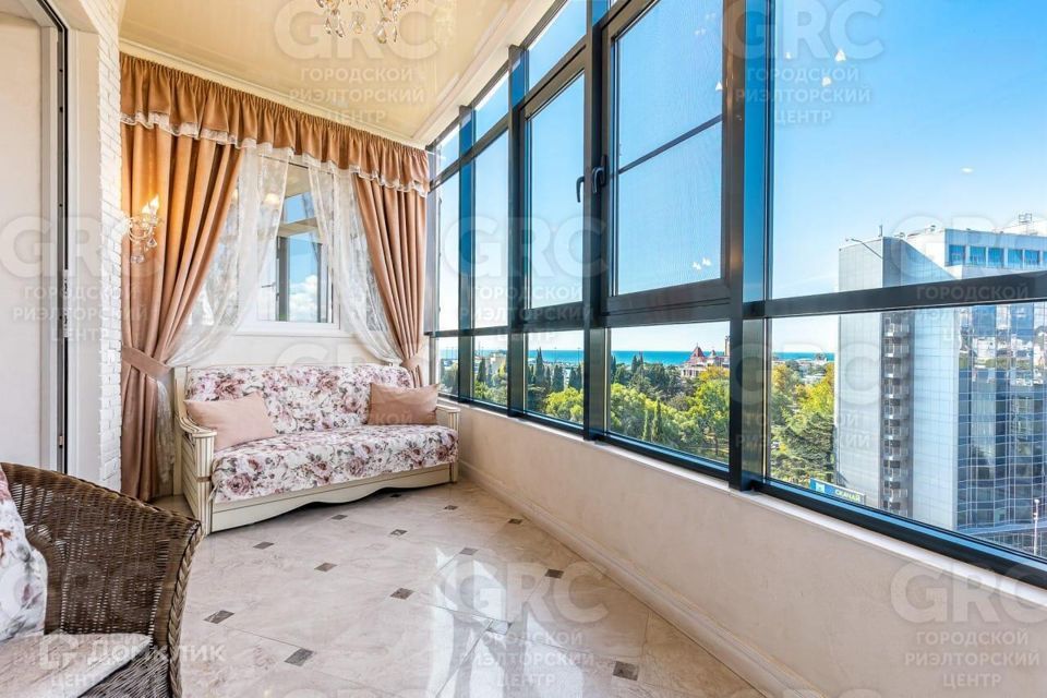 Продаётся 3-комнатная квартира, 120 м²