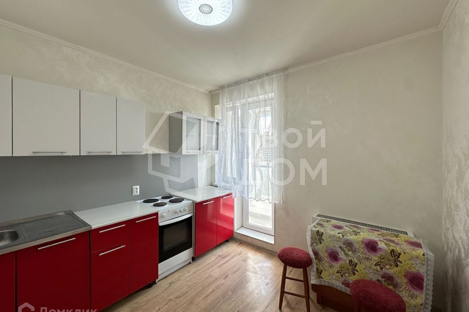 Продаётся 1-комнатная квартира, 38 м²