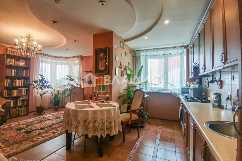 Продаётся 4-комнатная квартира, 111.9 м²