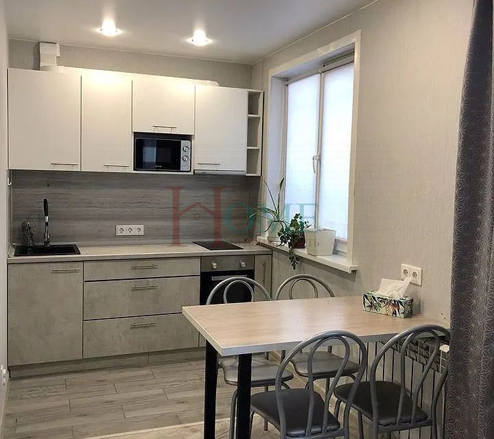 Сдаётся 2-комнатная квартира, 43 м²