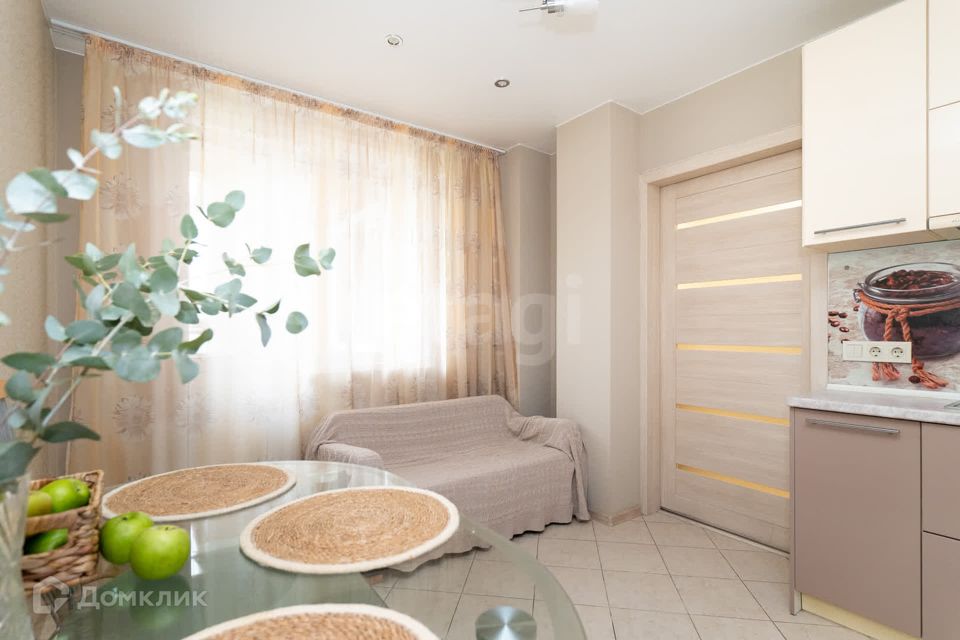 Продаётся 1-комнатная квартира, 37.1 м²