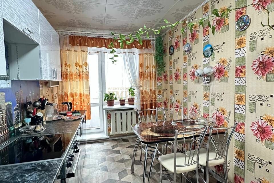 Продаётся 4-комнатная квартира, 86 м²